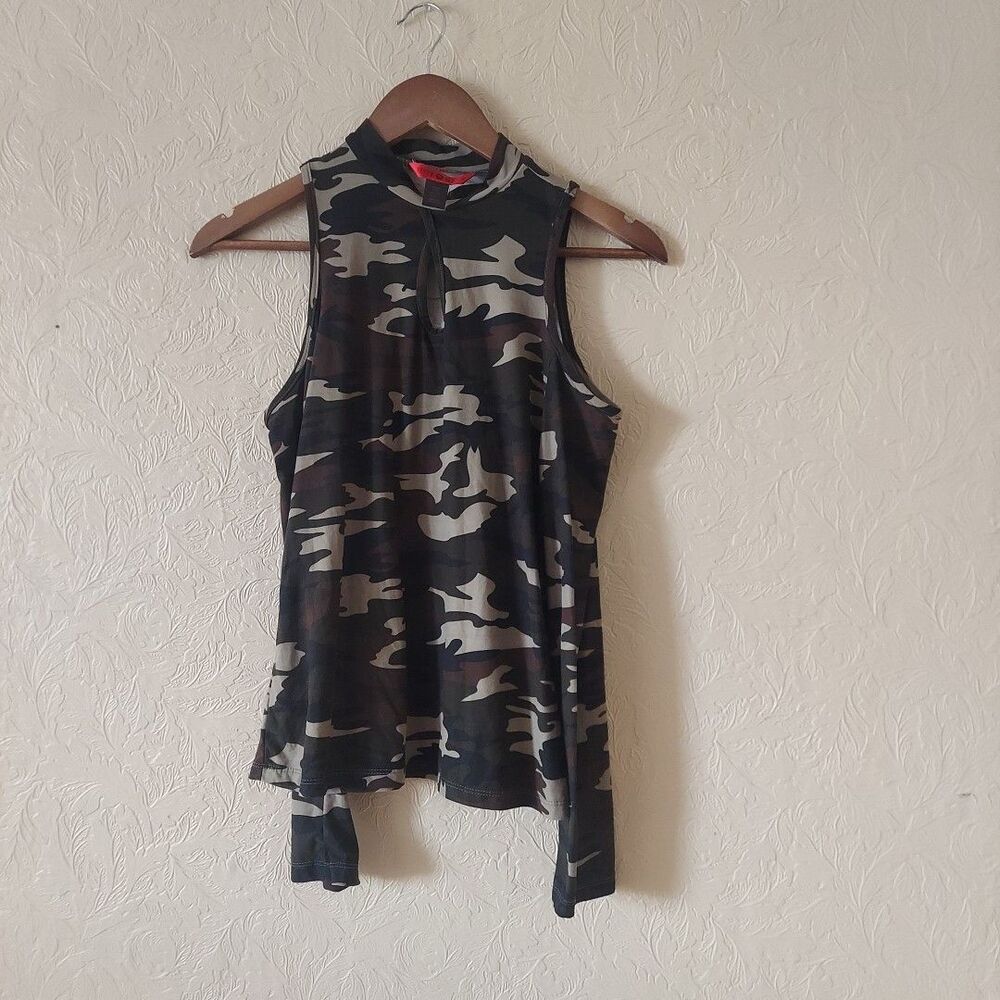 Hot Kiss Camo Print Cold Shoulder Long Sleeve Top Sz Juniors XL